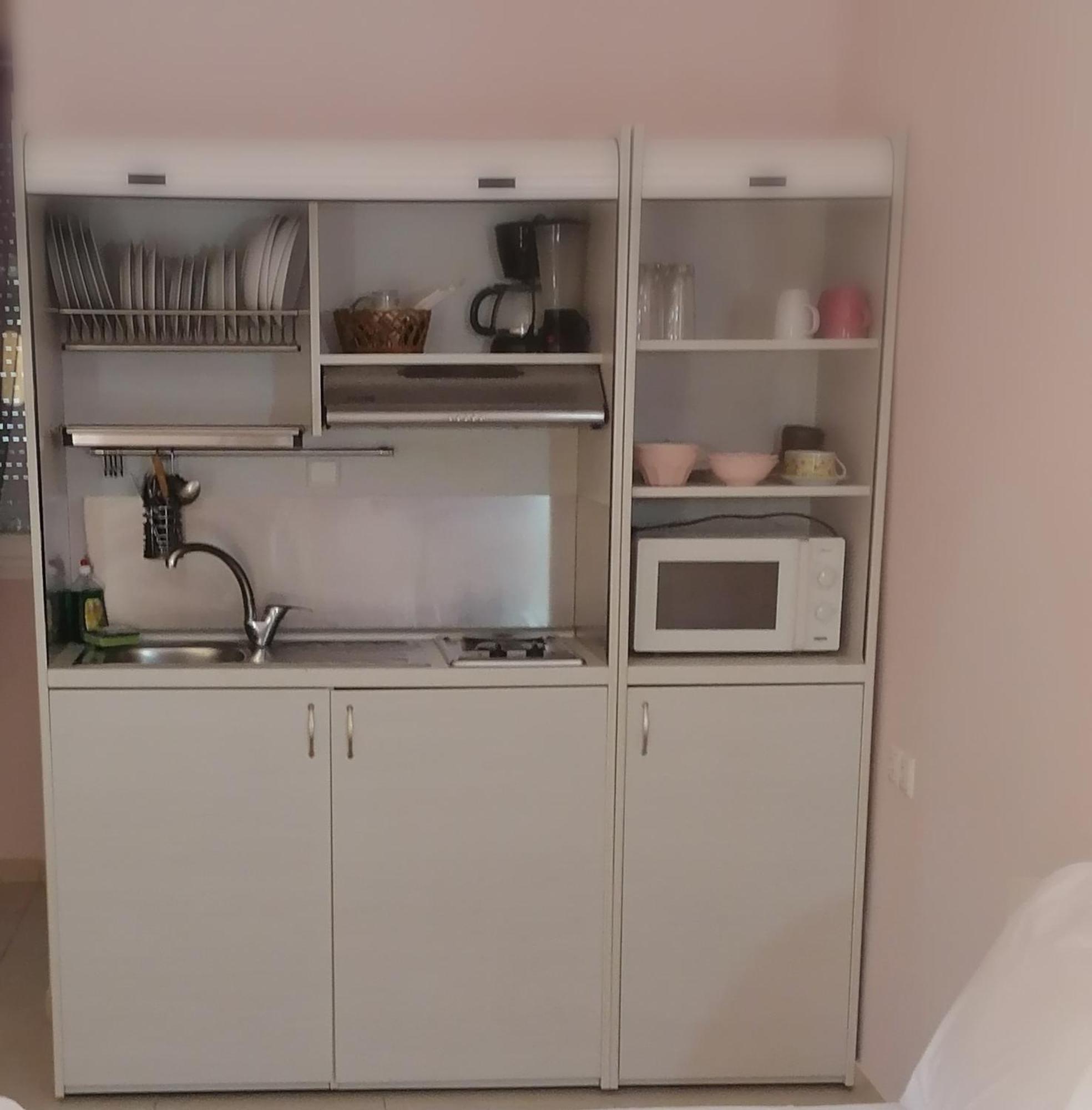 Ioulia Apartment *